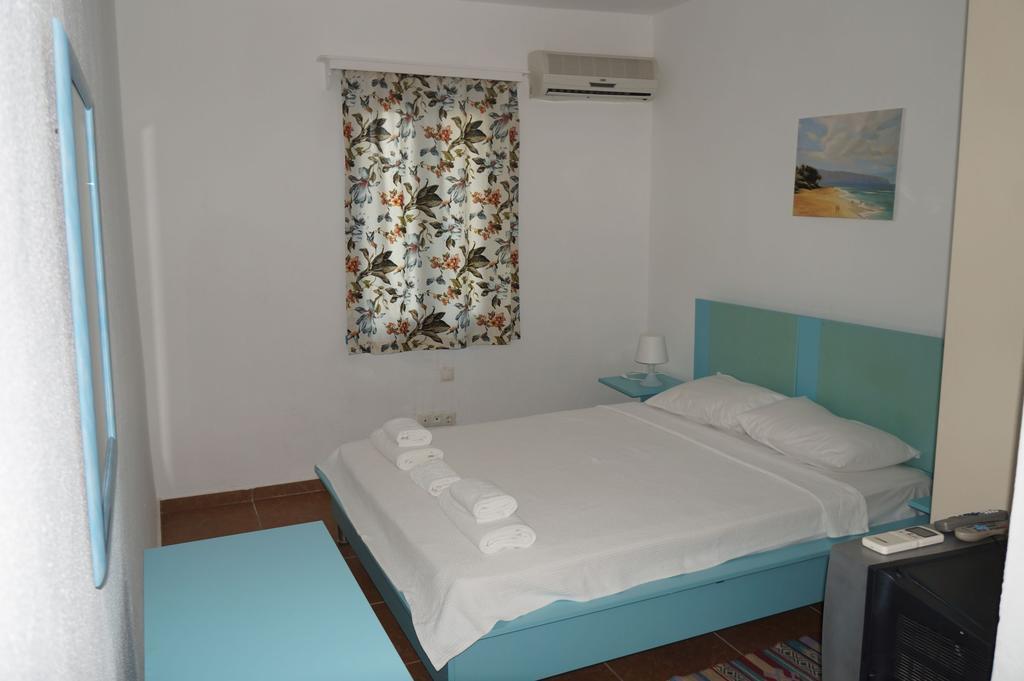 Esmana Hotel Бітез Номер фото