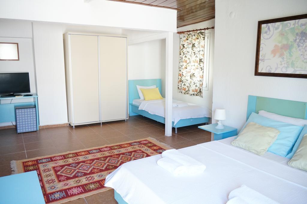 Esmana Hotel Бітез Номер фото