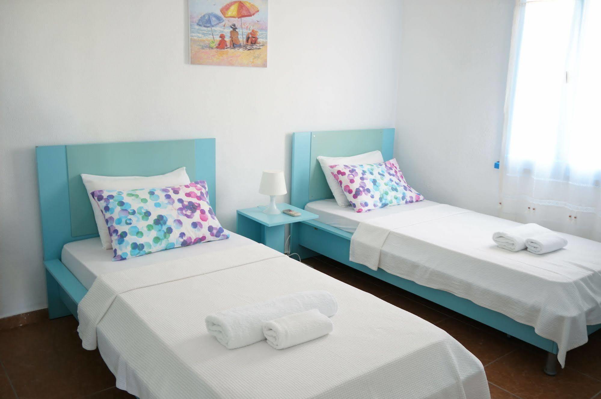 Esmana Hotel Бітез Екстер'єр фото